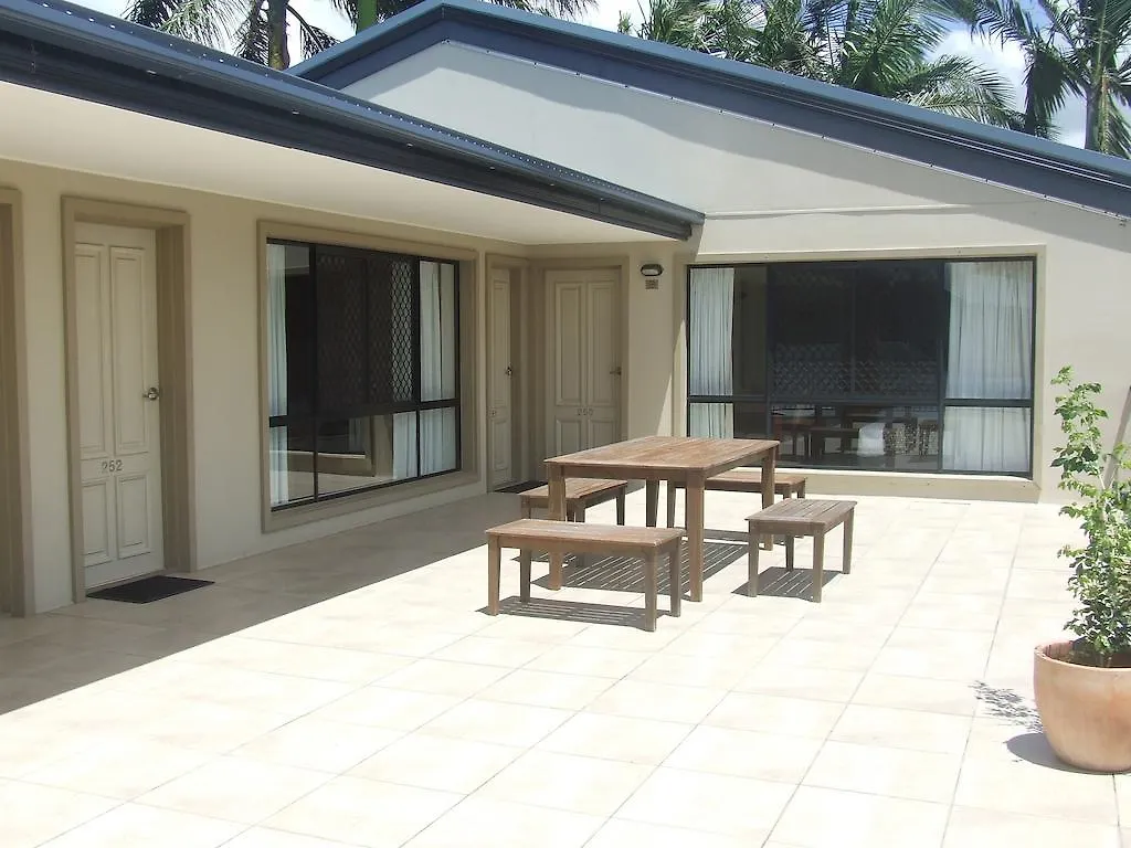 Coral Cay Resort Mackay 4*,  Australia